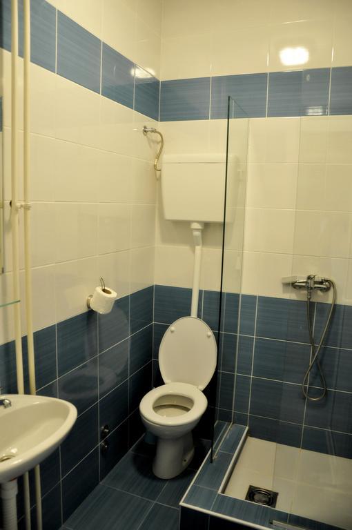 Rooms Karadjordje ベオグラード エクステリア 写真