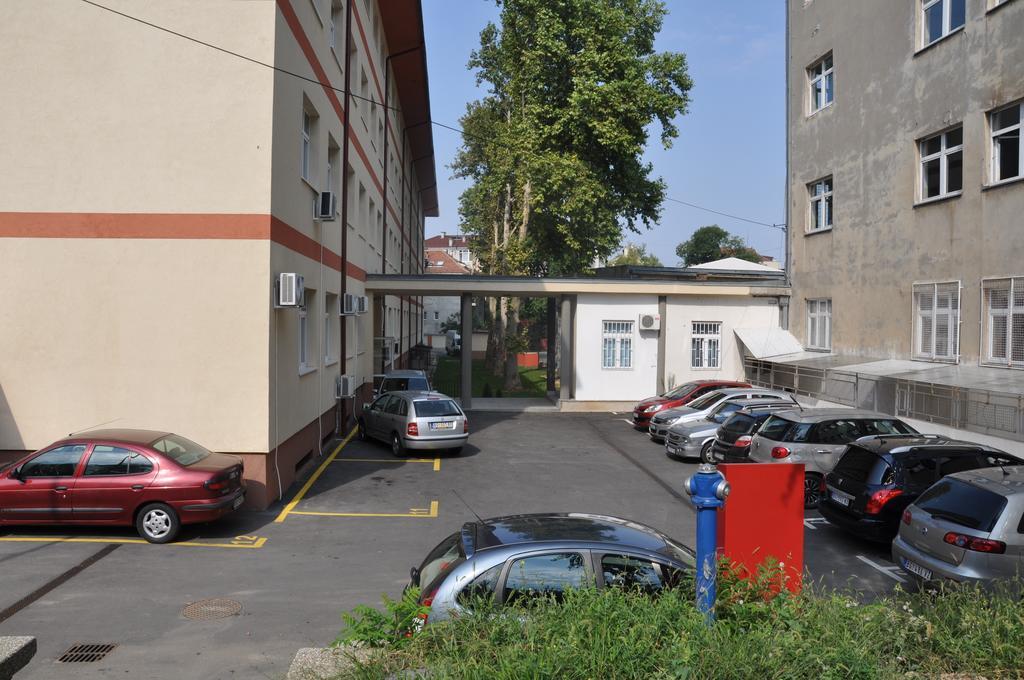 Rooms Karadjordje ベオグラード エクステリア 写真