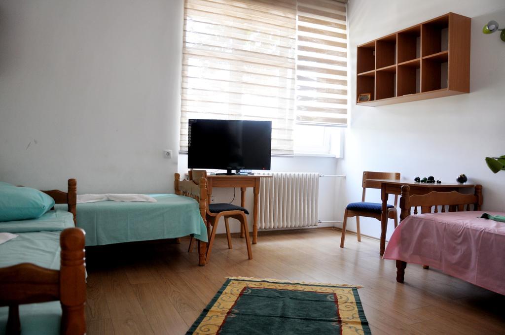 Rooms Karadjordje ベオグラード エクステリア 写真