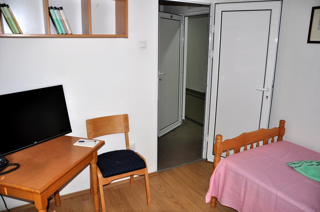 Rooms Karadjordje ベオグラード エクステリア 写真