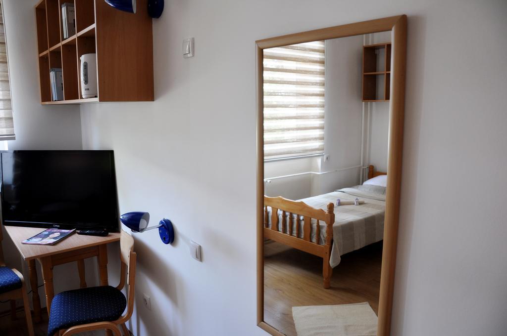 Rooms Karadjordje ベオグラード エクステリア 写真