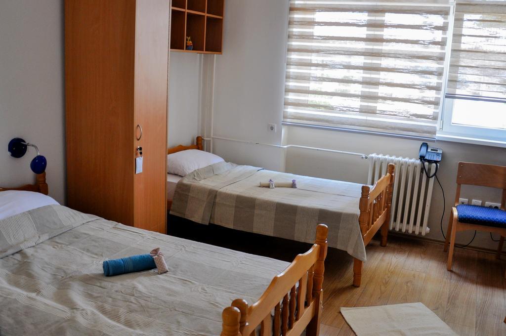 Rooms Karadjordje ベオグラード エクステリア 写真